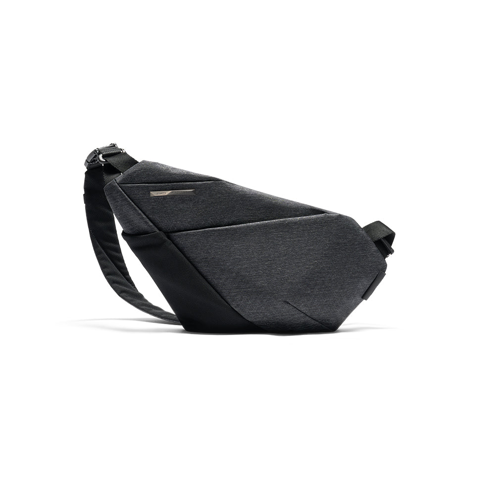 NIID FINO V Ultra-Slim Tech Right-Handed Sling Bag (2.5L)