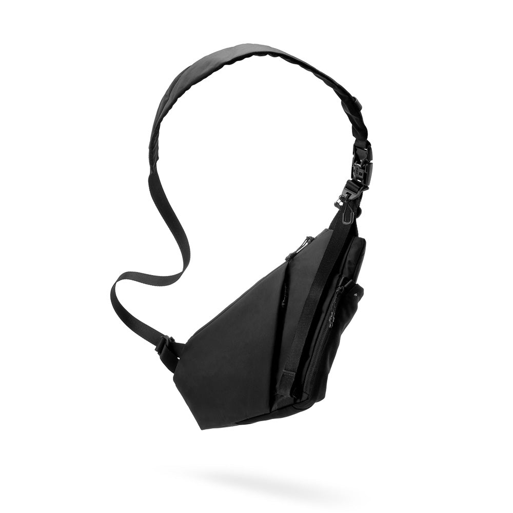 NIID FINO V Ultra-Slim Tech Right-Handed Sling Bag (2.5L)