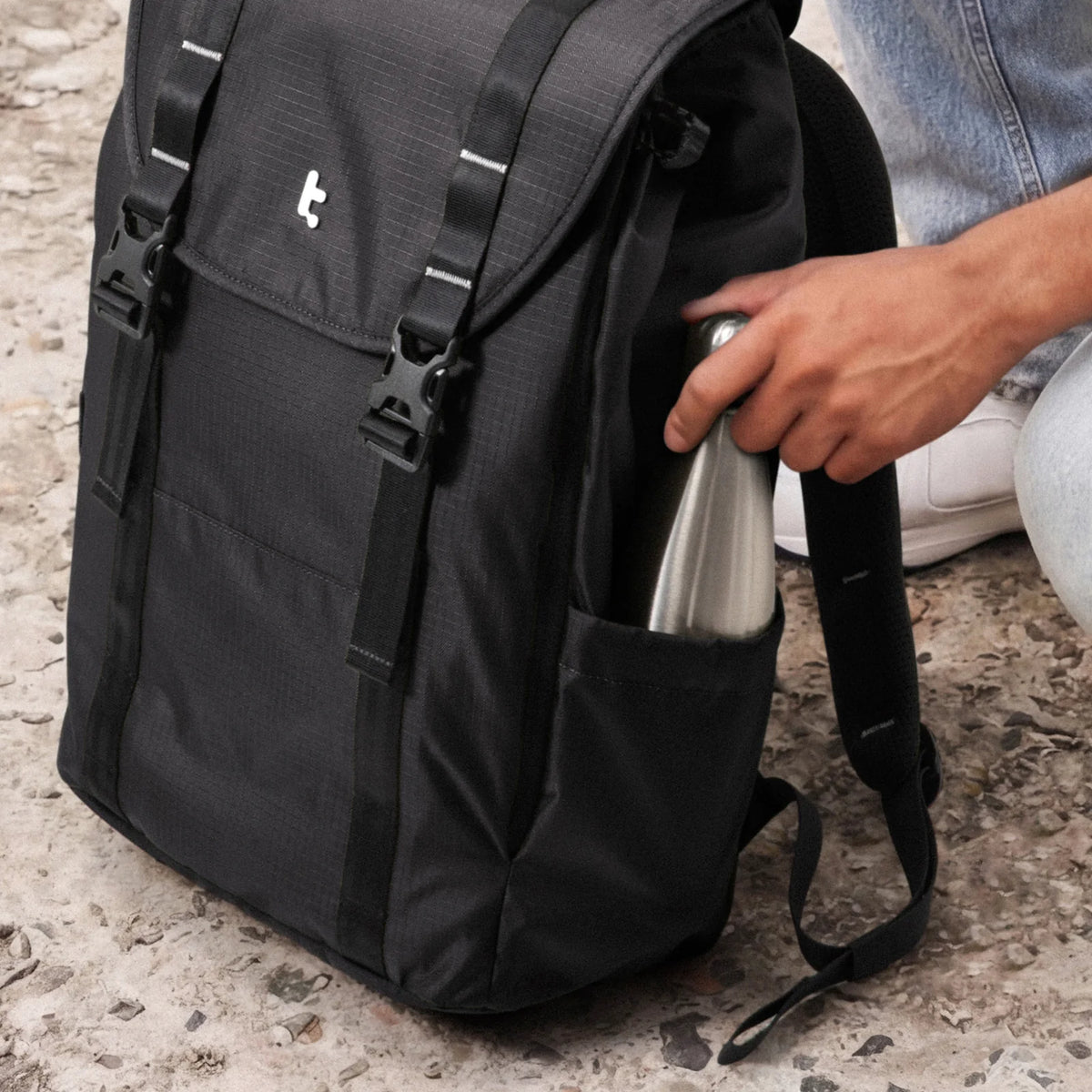 Vinpack Liteway Laptop Backpack Medium (22L) - TA1