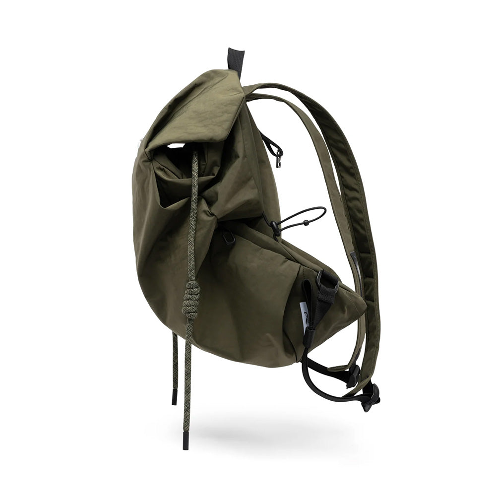 NIID VIA Expandable Backpack (9L - 28L)